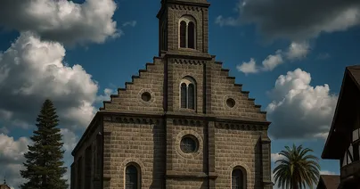 Imagem de capa para o post: Paróquia São Pedro Um Ícone Religioso, Histórico e Arquitetônico no Coração de Gramado